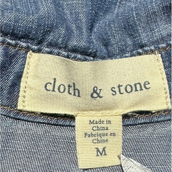 Cloth & Stone Women’s Button Front Shirt Size M Blue Chambray Tencel Back Slit - Picture 6 of 11